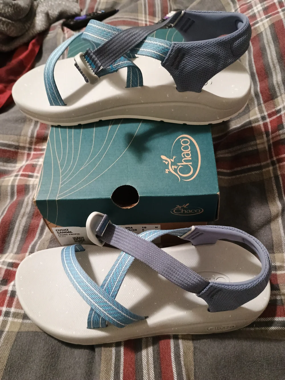 Women Chaco Cloud Sandals - Picture 1 of 3